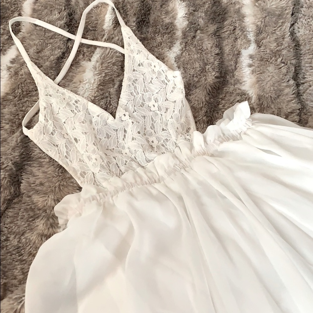 Flowy White Maxi